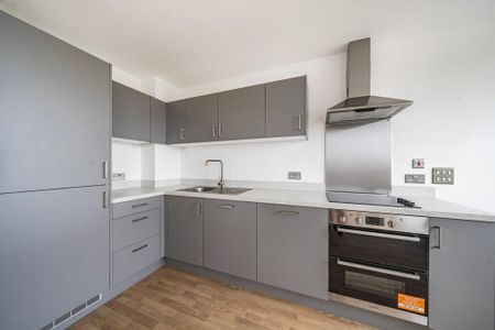 1 bedroom flat to rent - Photo 3