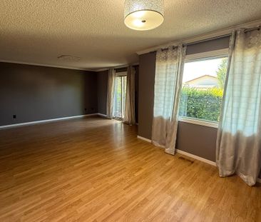 Bell Manor – 2 Bedroom Condo - Photo 1