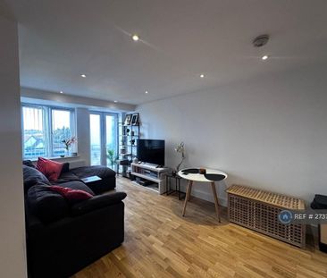 2 bedroom flat to rent - Photo 2