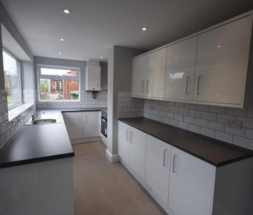 3 bedroom semi-detached house to rent - Photo 5