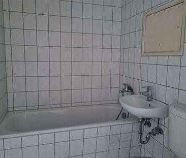 *** Wohnen in Top Lage - 4 Zimmer Wohnung mit PKW Stellplatz*** - Photo 1