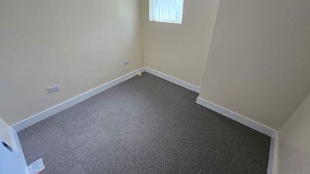 Goschen Street, Southwick, Sunderland, Tyne & Wear, SR5 2LR - Photo 2