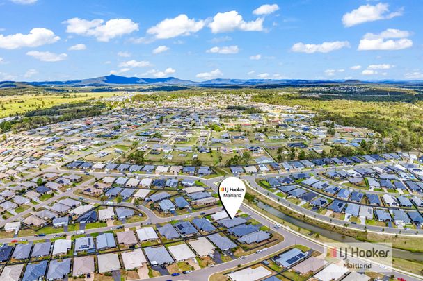 "Low-maintenance Living" - Photo 1