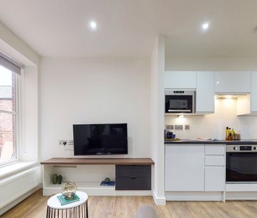 Apt 16, 29 Clarendon Road - Photo 3