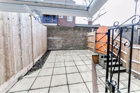 Room in a Shared House, Marlborough Avenue, E8 - Photo 5