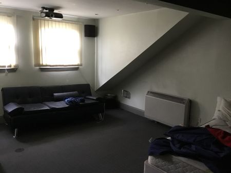 Studio Flat, Madeley Road, W5 - Photo 4