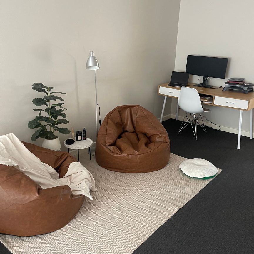 Athelstone - Photo 1