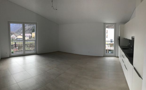 FOR RENT IN LODRINO BRIGHT 3.5-ROOM APARTMENT - Foto 1