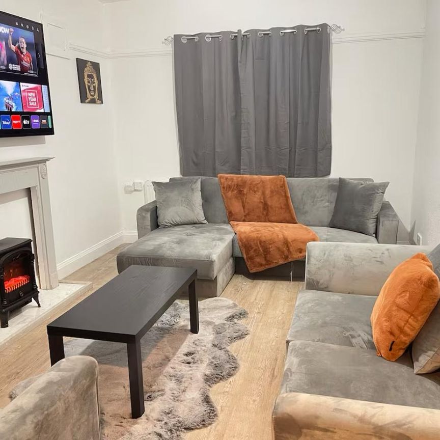 Room in a Shared House, Ayston Road, LE3 - Photo 1