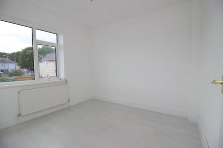 2 bedroom semi-detached house to rent - Photo 3