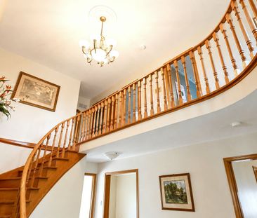 For Lease - 9 Crooked Stick Road, Vaughan, Ontario - Photo 2