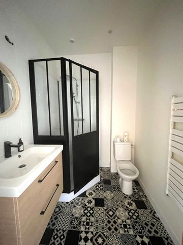 Location Appartement 2 pièces 43m² - Photo 4