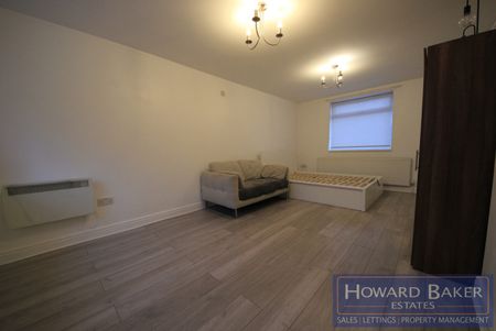 Kenmore Gardens, Edgware, HA8 - Photo 5