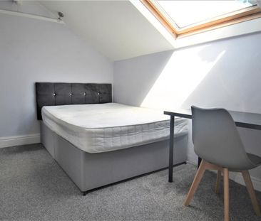 5 bedroom terraced house to rent - Photo 4