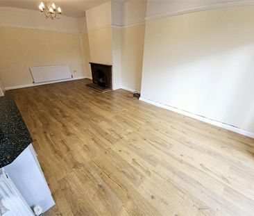 4 bedroom semi-detached house to rent - Photo 3