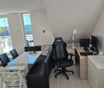 Moderne 2 Zimmer Dachgeschosswohnung - Photo 3