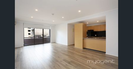 Modern City Living in the Heart of Melbourne - Photo 2