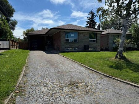 For Lease - 221 Acton Avenue, Toronto, Ontario - Photo 3