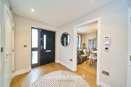 3 bedroom semi-detached house to rent - Photo 3