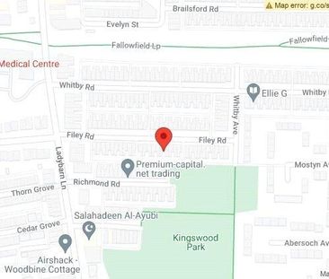 4 bedroom end of terrace house to rent - Photo 3