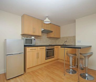1 bedroom flat to rent - Photo 2