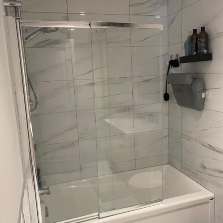 🌿 LACOMBE SUR LE PARC – 3 1/2, 4 1/2 et 5 1/2 - Photo 3