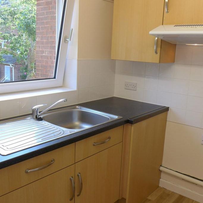 1 bedroom retirement property to rent - Photo 1