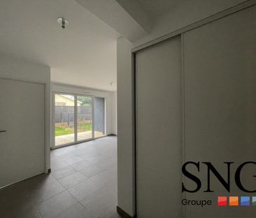 T2 AVEC TERRASSE + JARDIN + DEUX PARKINGS - Photo 3