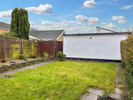 2 bedroom detached bungalow to rent - Photo 4