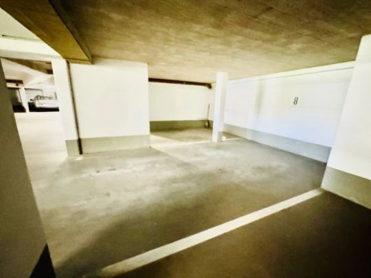 Möblierte 2-Zimmer-Mietwohnung mit Tiefgaragenstellplatz - Foto 1