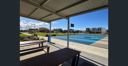 Modern Comfort Meets Effortless Living - Photo 3