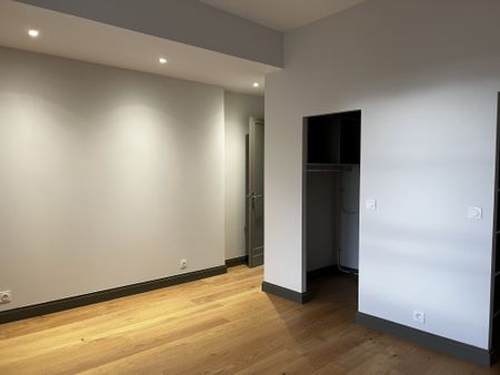 PAU HYPER CENTRE - APPARTEMENT T5/6 - Photo 3