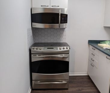 For Lease - 53 Primeau Drive, Aurora, Ontario - Photo 2