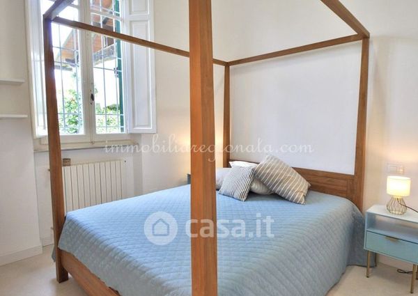 Villa in Affitto in Via Francesco Carrara a Forte dei Marmi