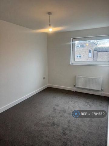 4 bedroom terraced house to rent - Photo 2