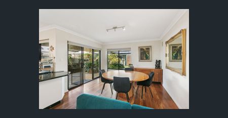 Family Living with Bonus Granny Flat in a Leafy Mount Pleasant Street - Photo 2