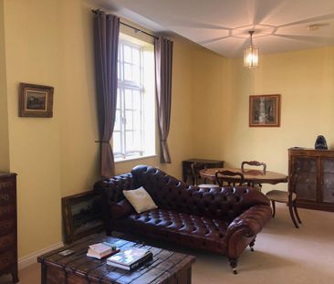 3 bedroom apartment to rent - Photo 2