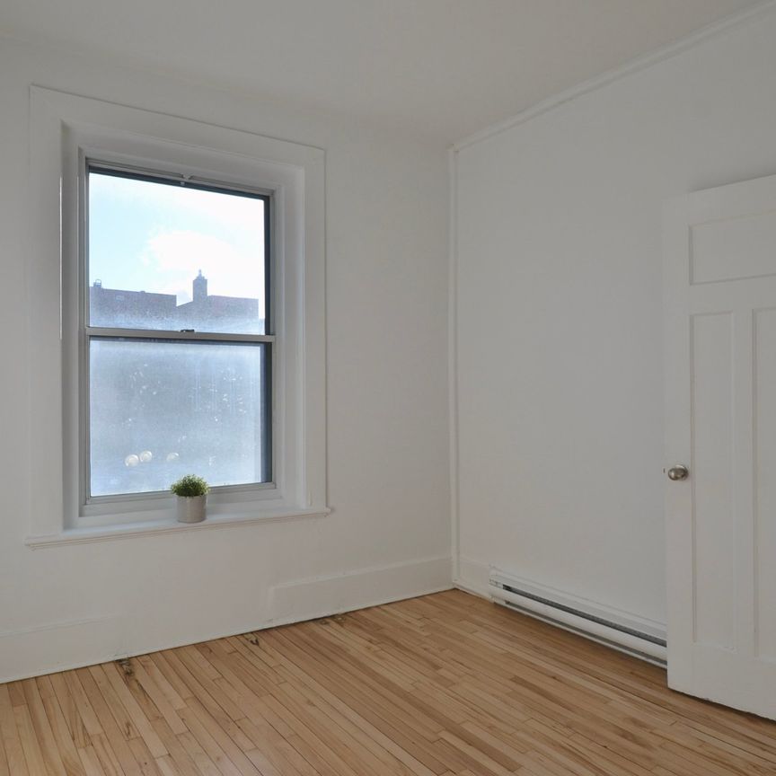 Condo for rent, Montréal (Côte-des-Neiges/Notre-Dame-de-Grâce) - Photo 1