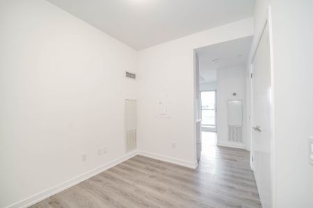 For Lease - 1480 Bayly Street Unit# 307, Pickering, Ontario - Photo 4