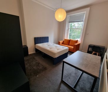 1 Bed Student Accommodation - Photo 2