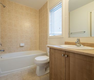 For Lease - 3932 Tufgar Crescent, Burlington, Ontario - Photo 2