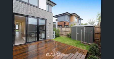 Contemporary Family Home - Photo 2