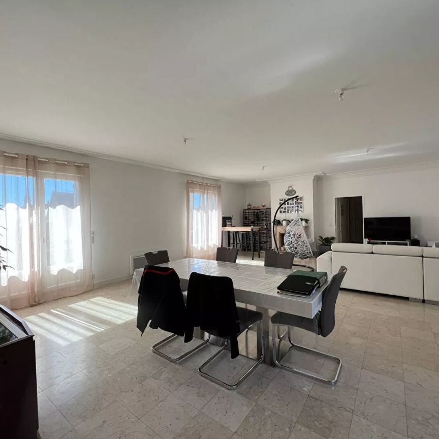 A louer bel appartement type 4 à Châteauroux - Photo 1