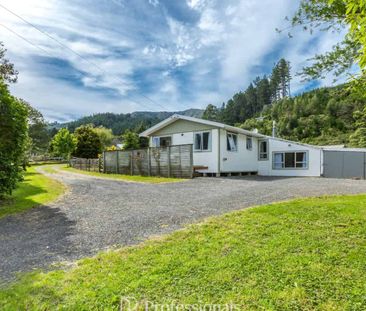 40a Colletts Road, Mangaroa - Photo 4