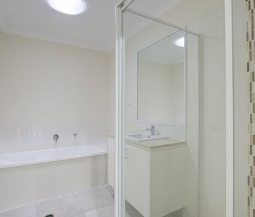 Comfortable Modern Home in Pimpama! - Photo 6