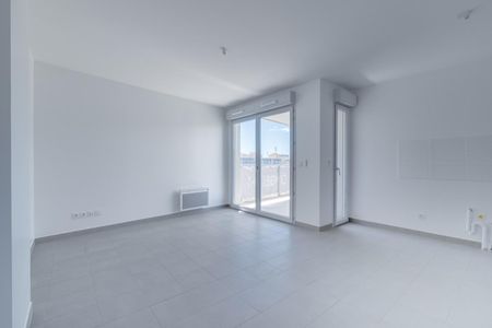 location Appartement T3 DE 60.11m² À NICE - Photo 4