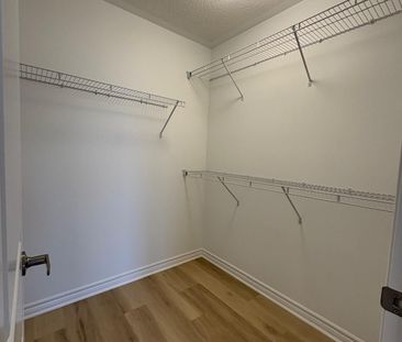 For Lease - 90 Pearen Lane, Barrie, Ontario - Photo 1