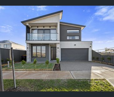 65 Pintail Drive, Melton South, Vic 3338 - Photo 2