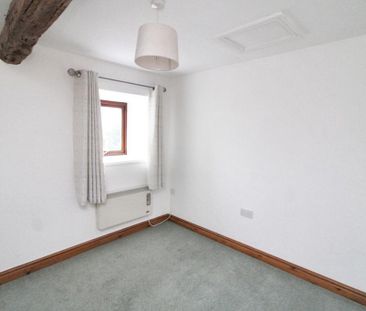 2 bedroom semi-detached house to rent - Photo 3