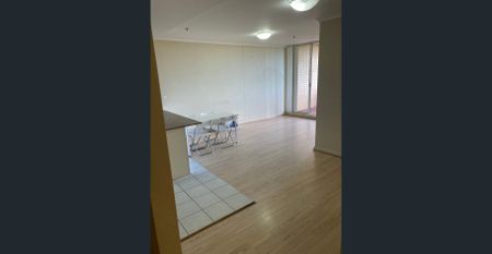 Fully Furnished-Super Convenient & High Level View & Wood Floor! Booking inspection by message before arrival! - Photo 3